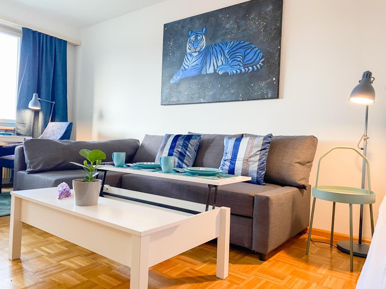 Special Blue Tiger Apartment Basel, Messe Kleinbasel 10-Star Bagian luar foto